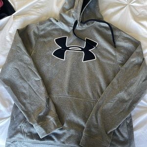 Men’s medium under armour grey hoodie